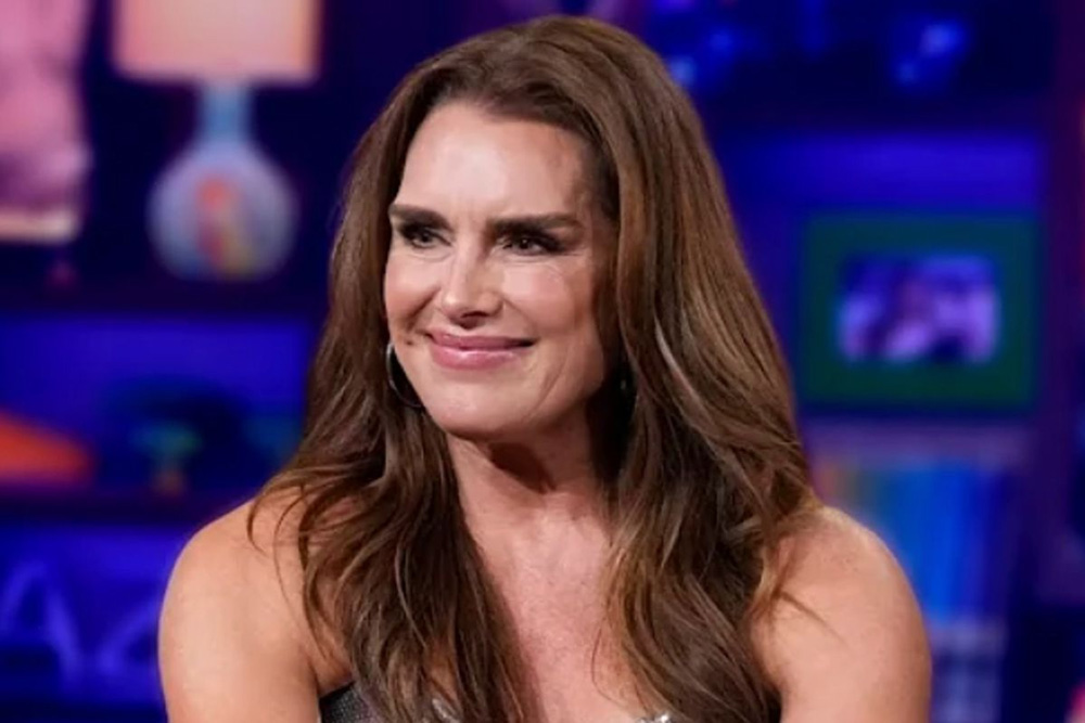 brooke-shields-admits-to-farting
